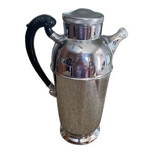 Vintage Farber Bros Krome Kraft Black Bakelite Carved Handle Shaker Ribbed MCM